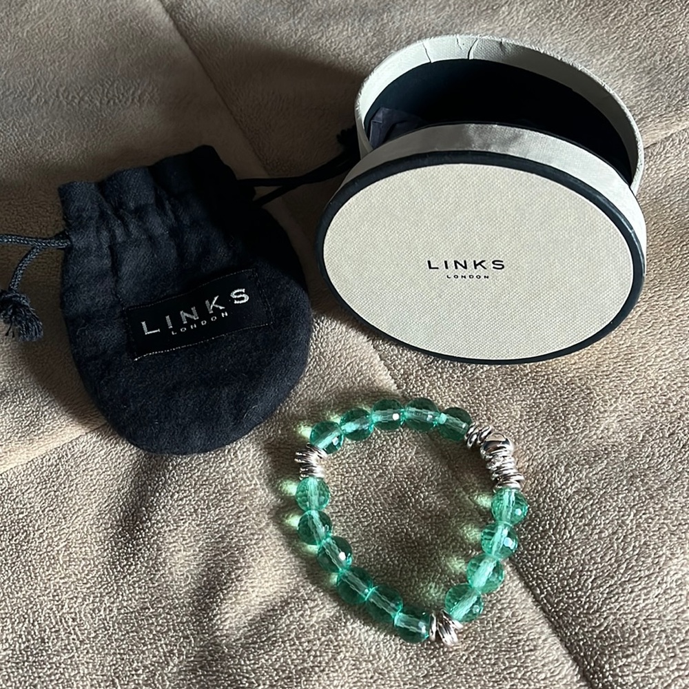 EUC Links London Silver and Green Beaded Stretch Bracelet